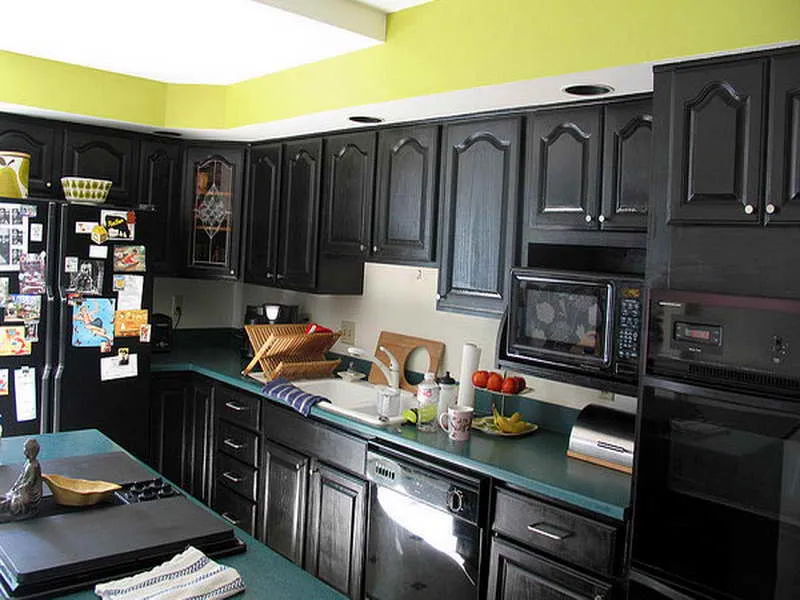 diy painting kitchen cabinets