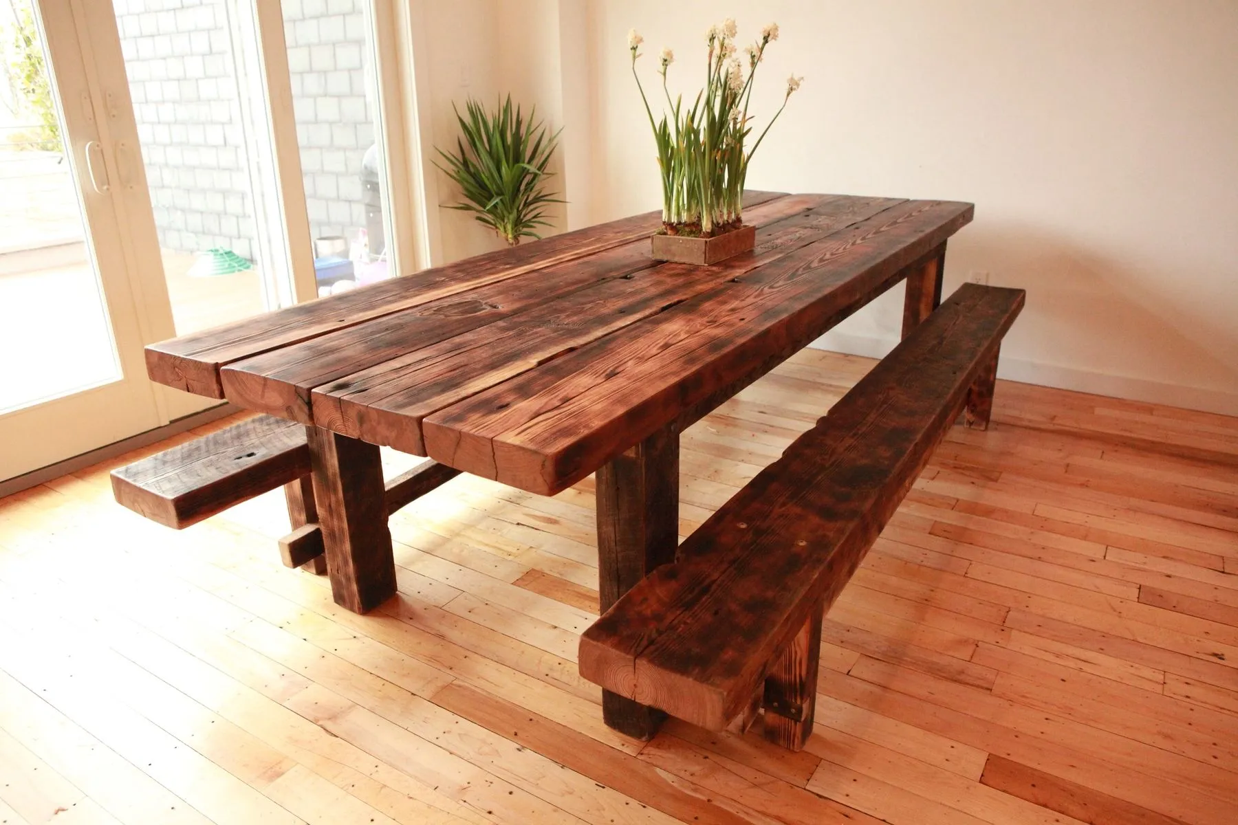 elegant farmhouse dining table