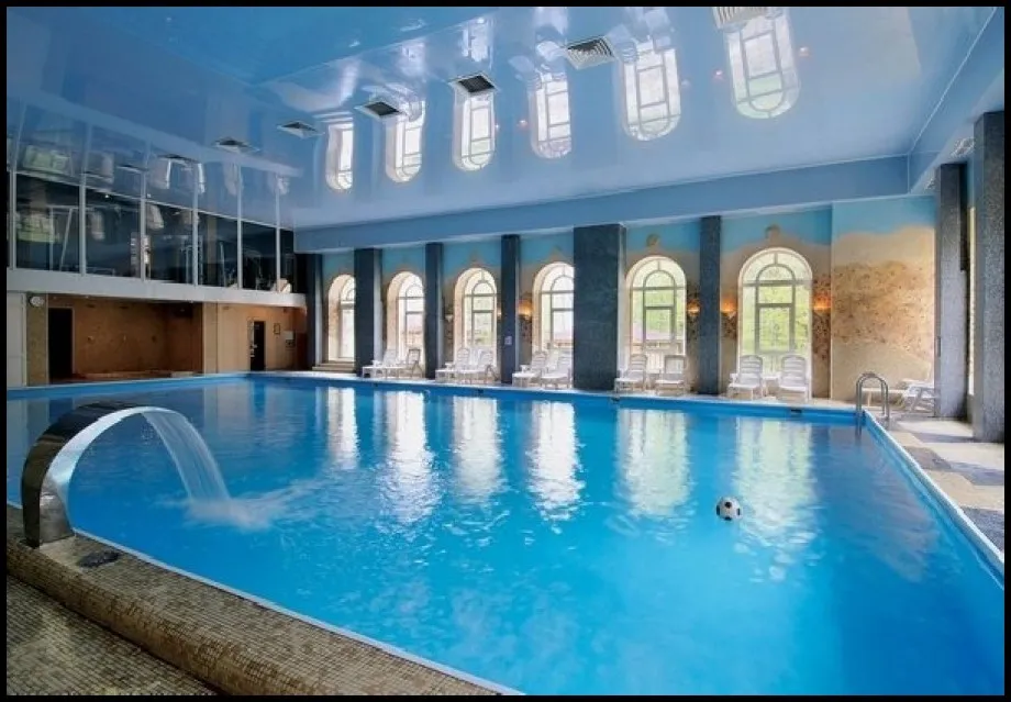 indoor swimming pools in brooklyn